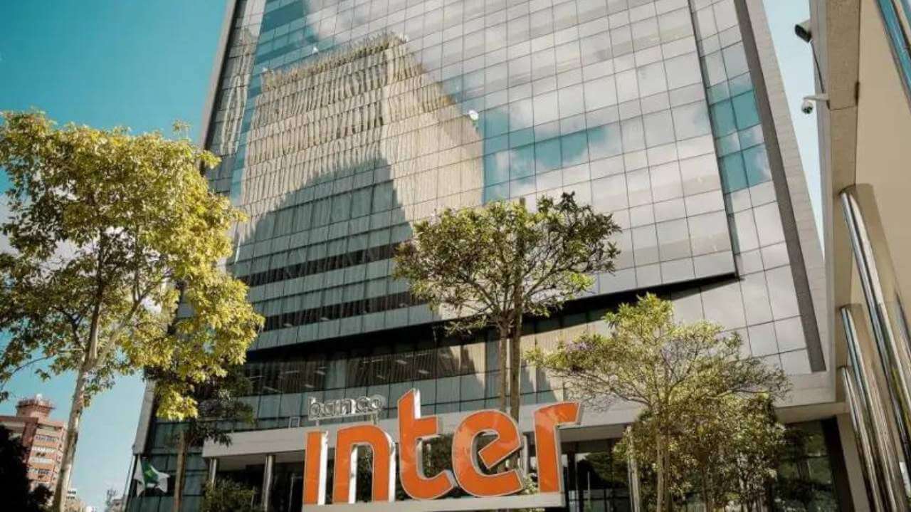 (MELHORES) Bancos/Corretoras para Investir no Exterior [ATUALIZADO]